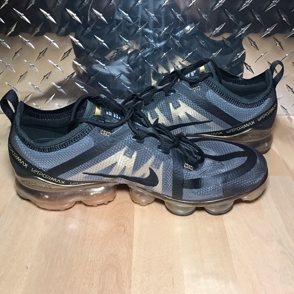 Nike Vapormax 2019 Black/Gold - Picture 4 of 8